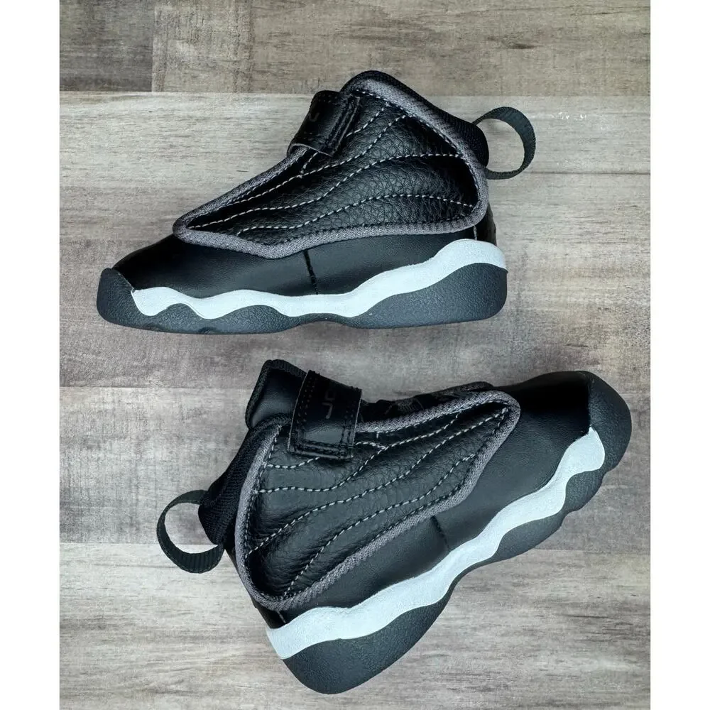 Jordan Pro Strong Toddler Black White Sneakers sz 5C